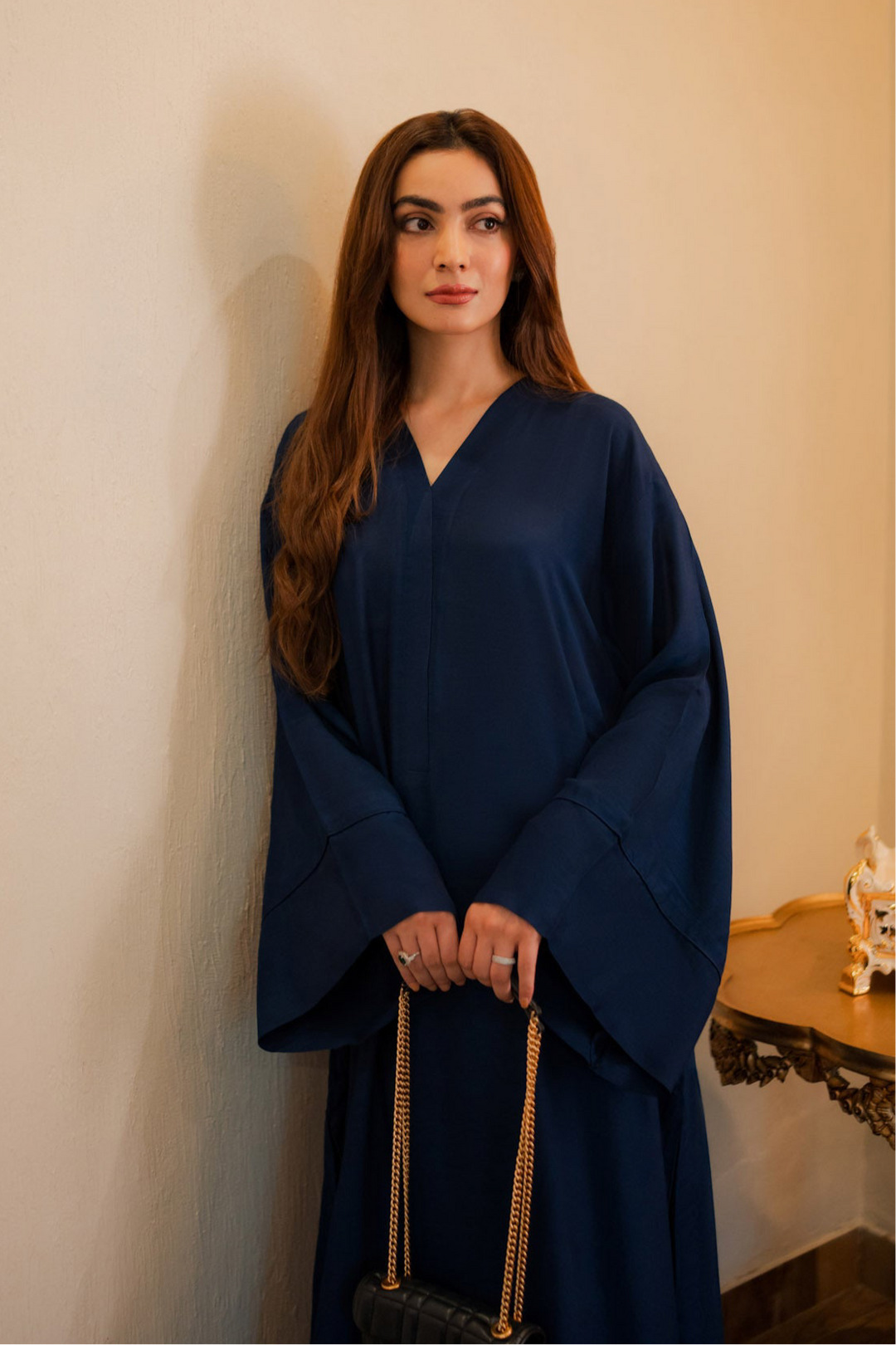 Flora Avi Blue